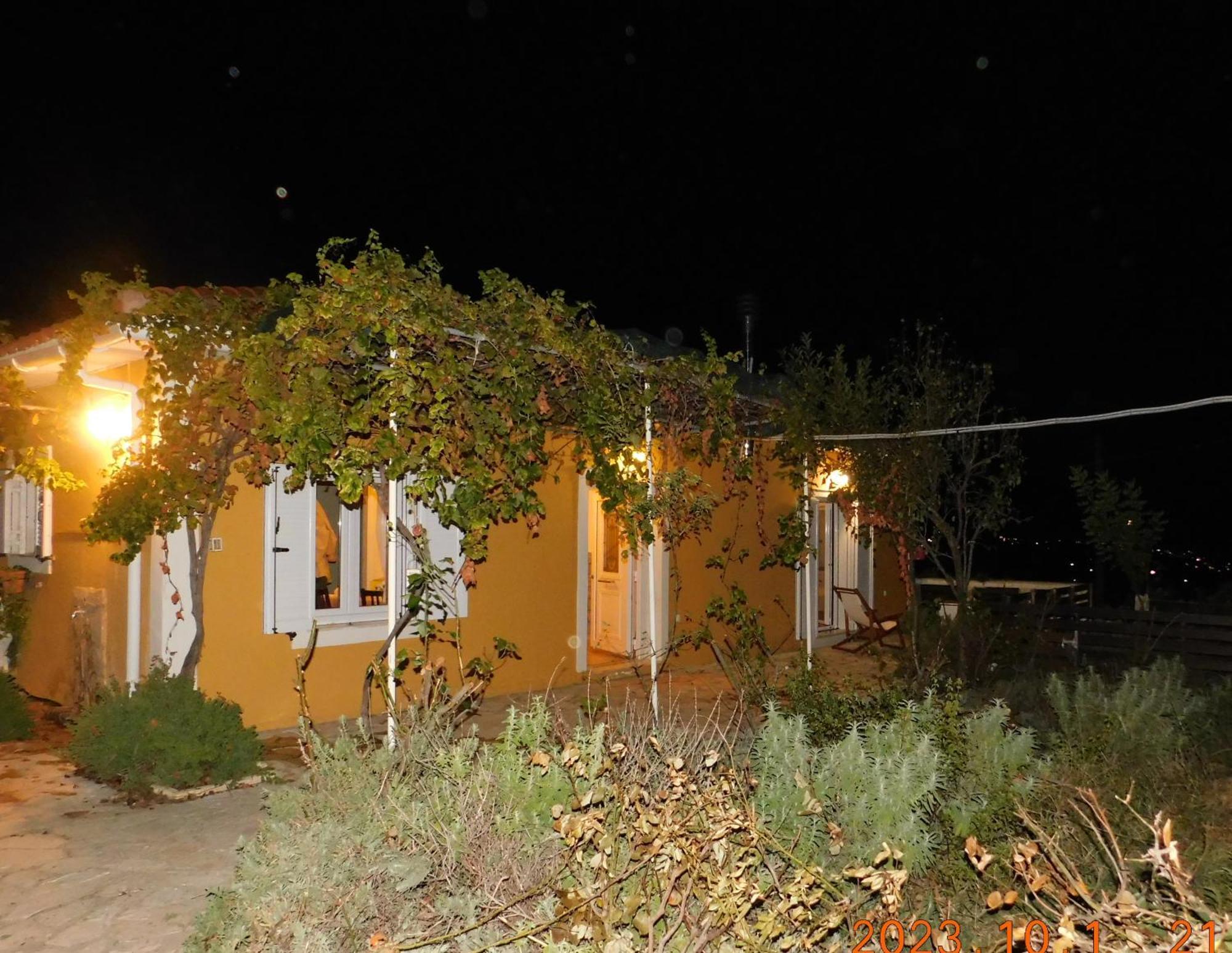 Adonino Residence-The House Of Pomegranates Lakíthra Exteriér fotografie